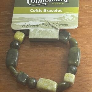 Celtic Bracelet - Green and Cream